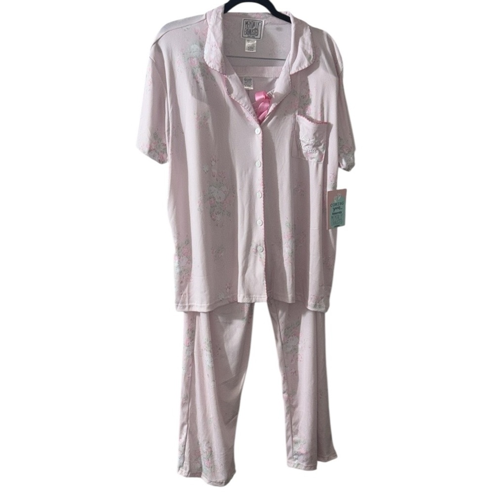 NWT Mentally Exhausted Women’s Pink Floral Pajama Set “Blessed Mama,” Size XL